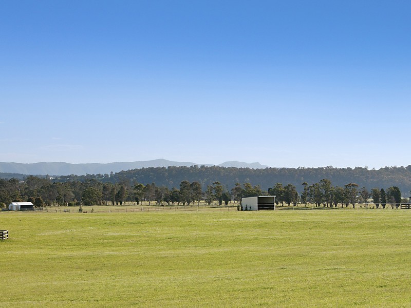 665 Luskintyre Road, Luskintyre NSW 2321