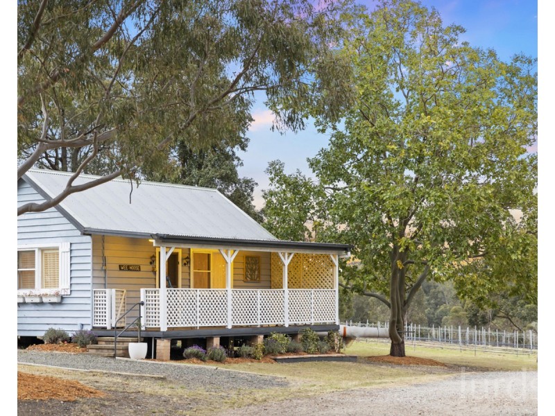 402 McMullins Road, Branxton NSW 2335