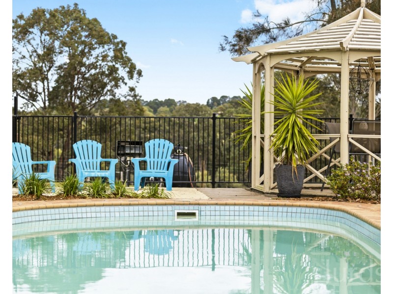 402 McMullins Road, Branxton NSW 2335