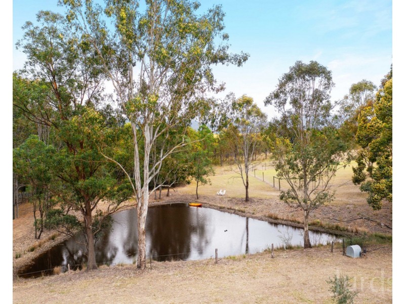 402 McMullins Road, Branxton NSW 2335