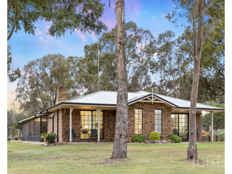 402 McMullins Road, Branxton NSW 2335
