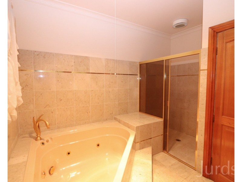 120 Wine Country Drive, Nulkaba NSW 2325