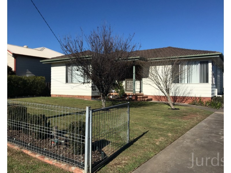 33 Moore Street, Cessnock NSW 2325