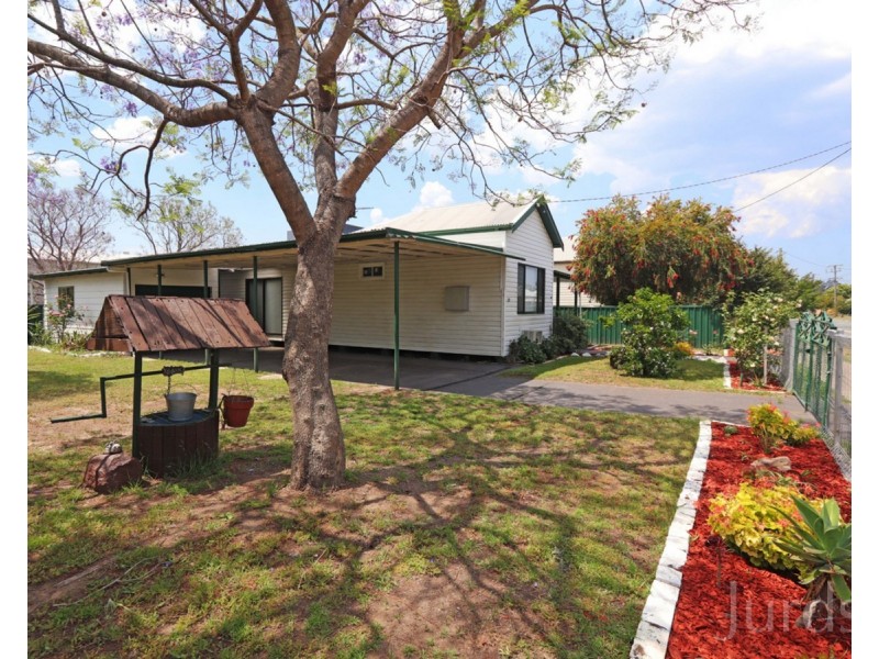 32 Mount View Road, Cessnock NSW 2325