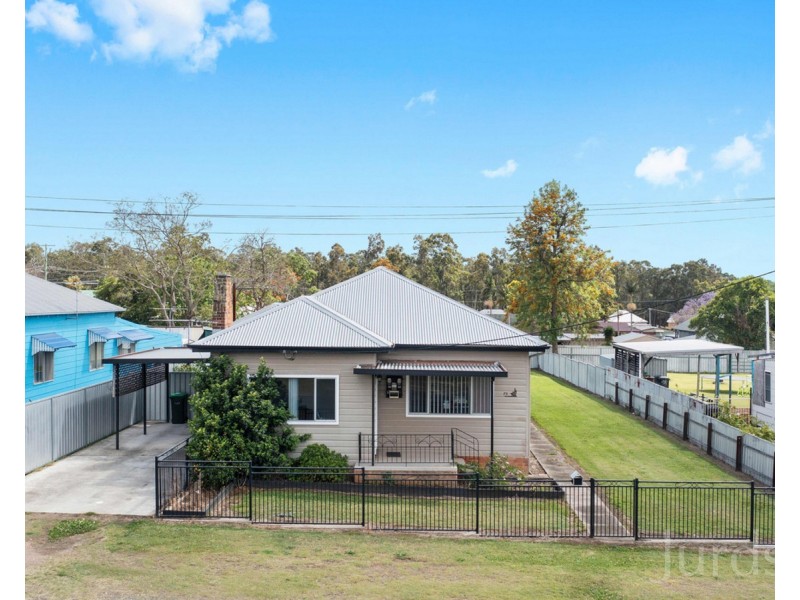 73 Armidale Street, Abermain NSW 2326