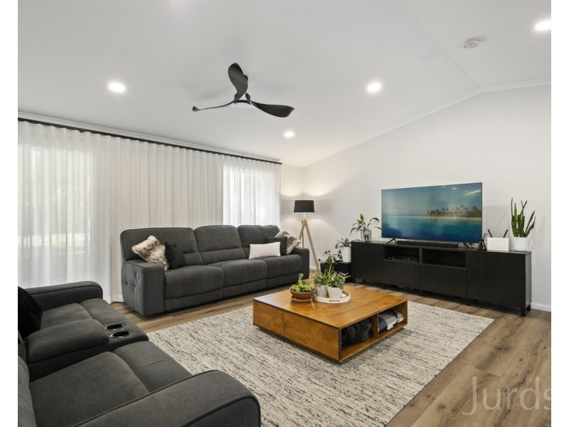 245 Sandy Creek Road, Mount Vincent NSW 2323