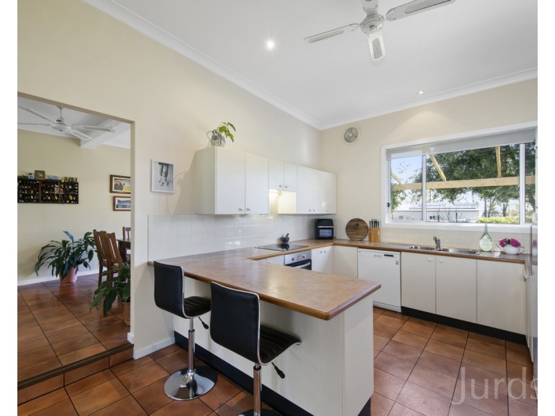 215 McMullins Road, Branxton NSW 2335