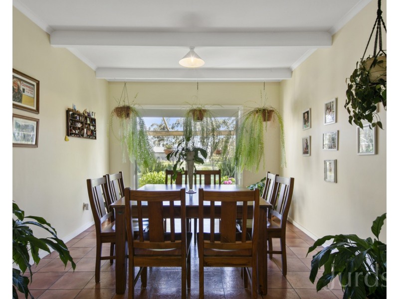 215 McMullins Road, Branxton NSW 2335