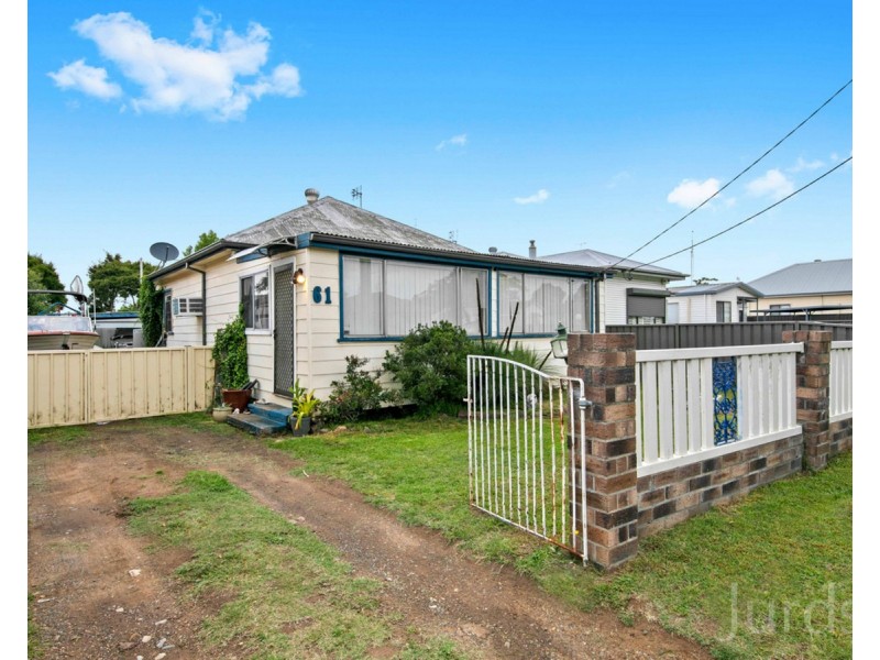61 Mount View Road, Cessnock NSW 2325