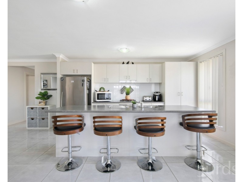 21 Tempranillo Crescent, Cessnock NSW 2325