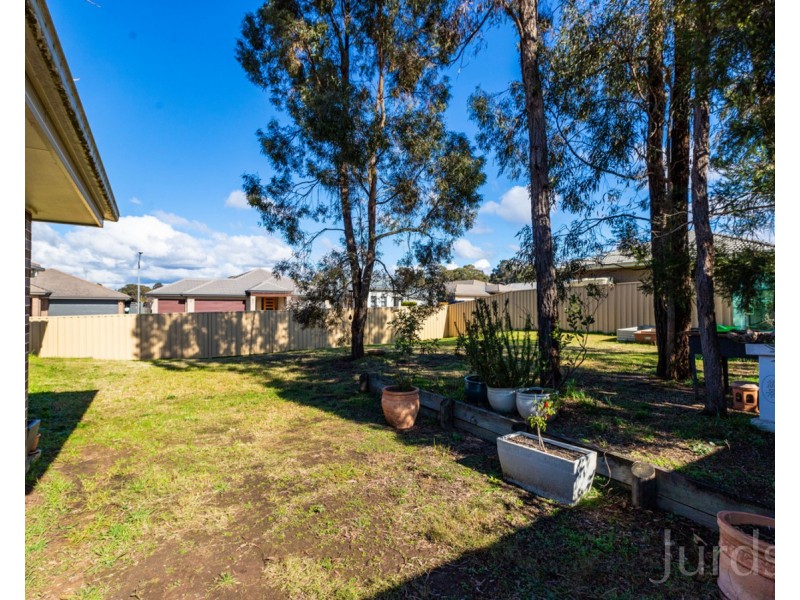 24 Chablis Drive, Cessnock NSW 2325