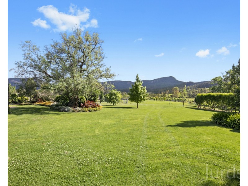 465 Sandy Creek Road, Mount Vincent NSW 2323
