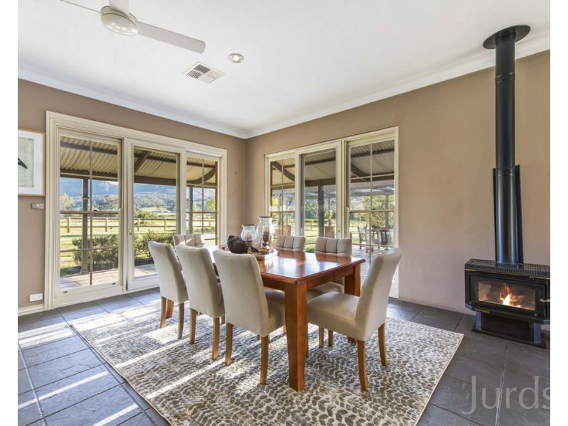 465 Sandy Creek Road, Mount Vincent NSW 2323