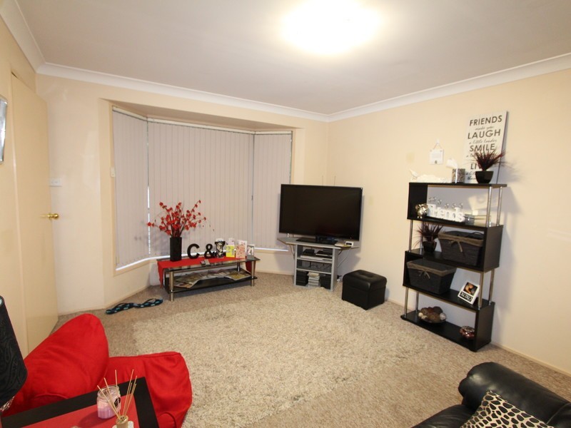 2/5 Ferguson St, Cessnock NSW 2325