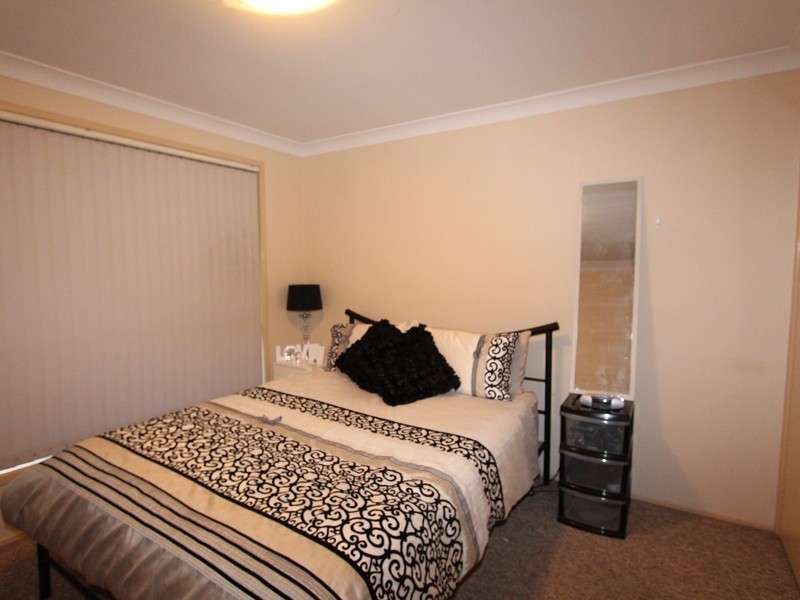 2/5 Ferguson St, Cessnock NSW 2325