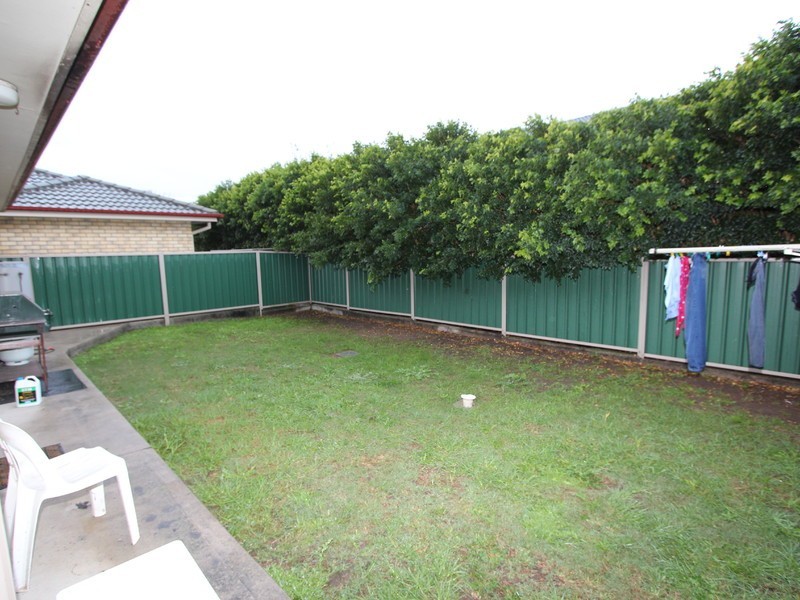 2/5 Ferguson St, Cessnock NSW 2325