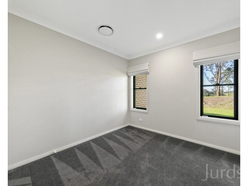 28B The Ballabourneen, Lovedale NSW 2325