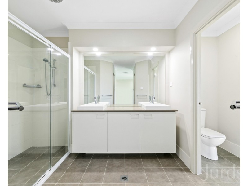 28B The Ballabourneen, Lovedale NSW 2325