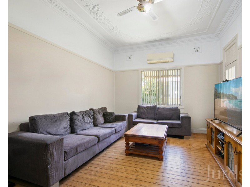 16 Catherine Street, Cessnock NSW 2325