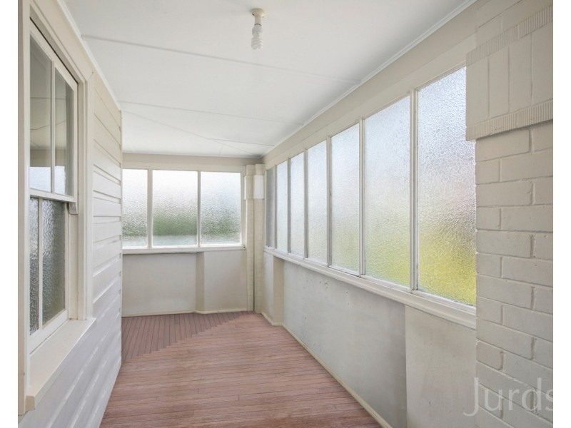 16 Catherine Street, Cessnock NSW 2325