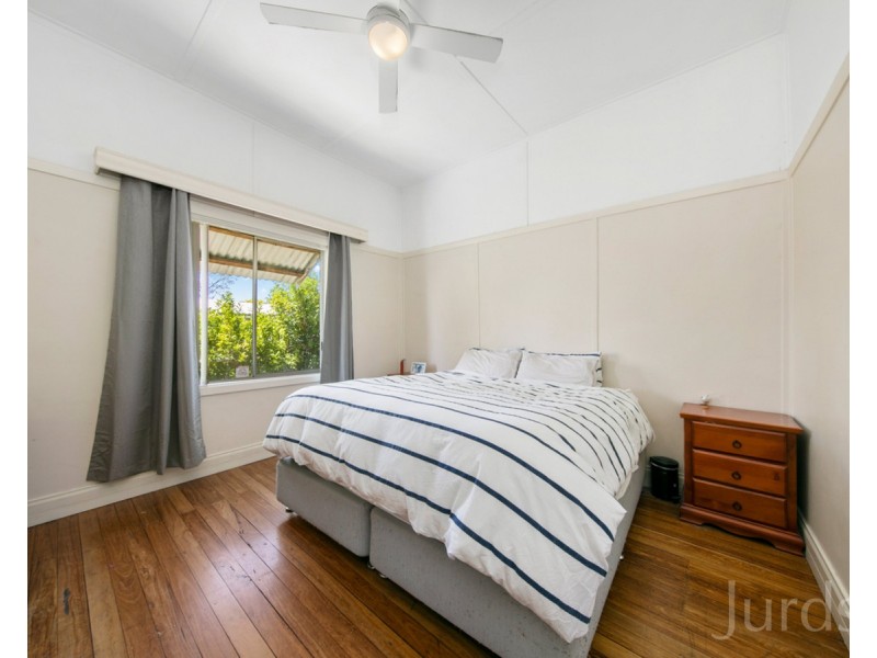 16 Catherine Street, Cessnock NSW 2325