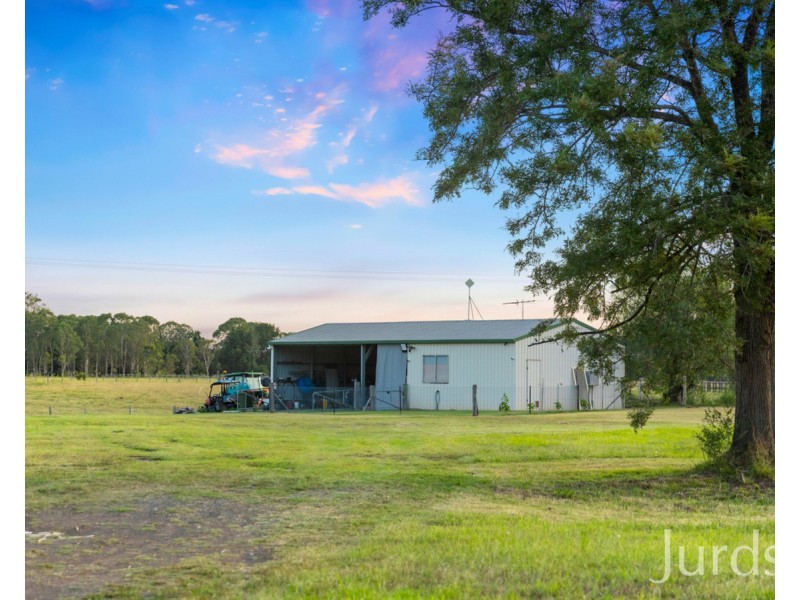 379 Wilderness Road, Lovedale NSW 2325