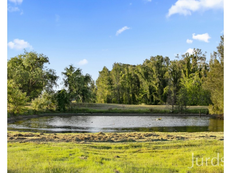 379 Wilderness Road, Lovedale NSW 2325