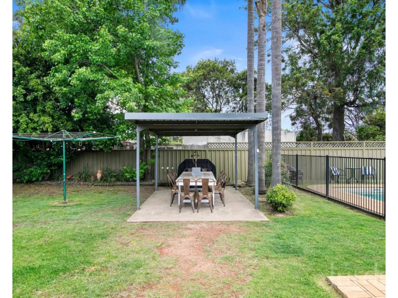 15 Davidson Street, Cessnock NSW 2325