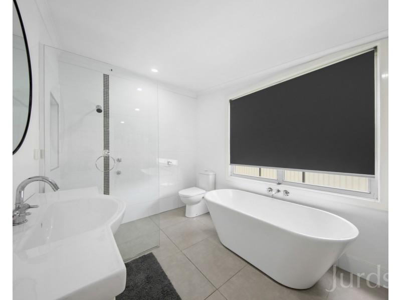 8 Whitburn Street, Greta NSW 2334