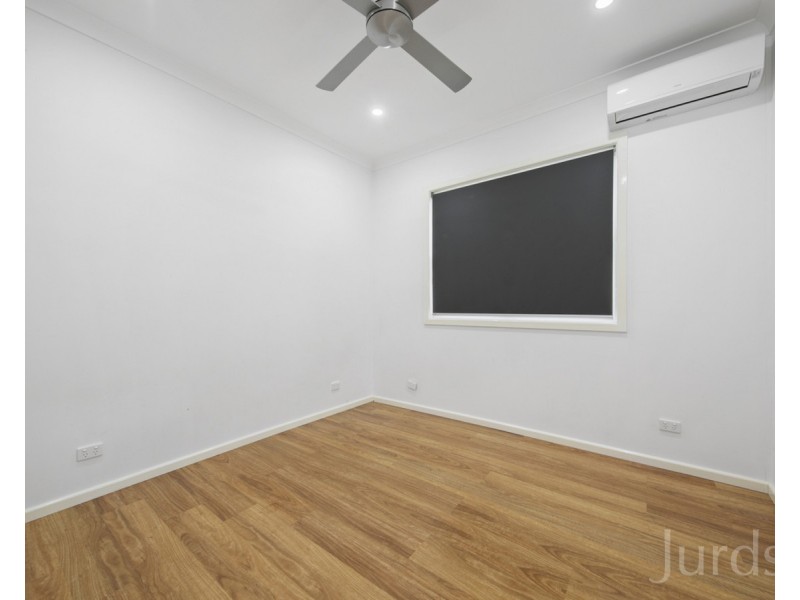 8 Whitburn Street, Greta NSW 2334