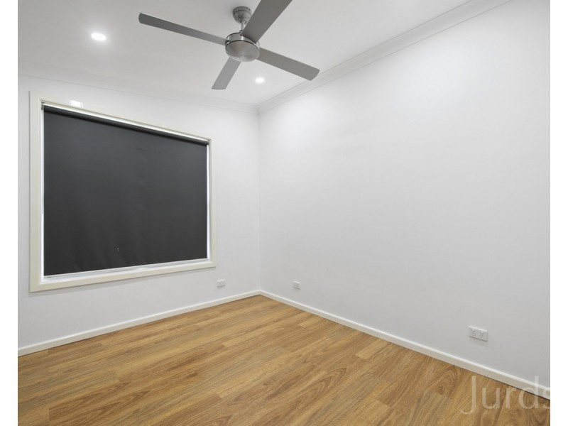 8 Whitburn Street, Greta NSW 2334