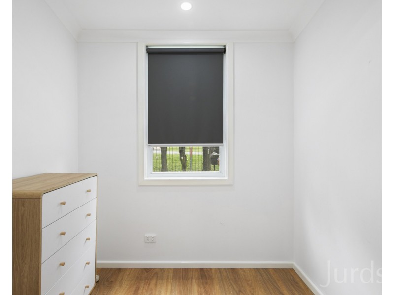 8 Whitburn Street, Greta NSW 2334