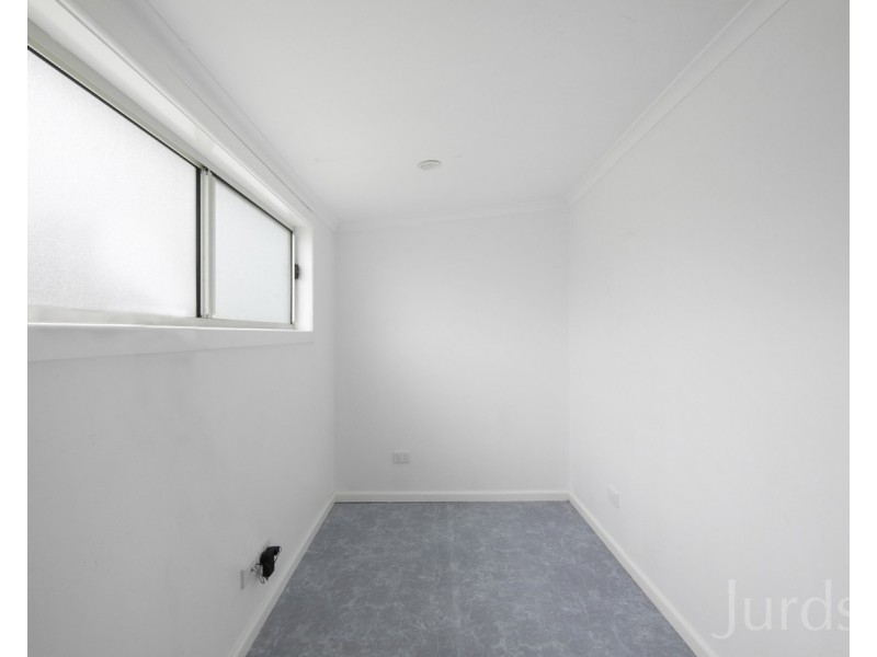 8 Whitburn Street, Greta NSW 2334