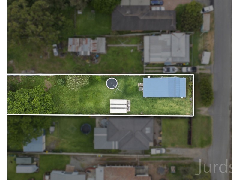 8 Whitburn Street, Greta NSW 2334