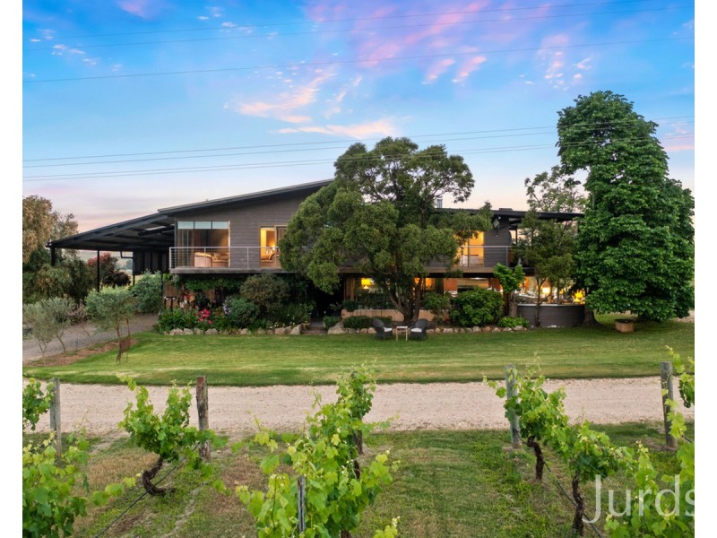 390 Milbrodale Road, Fordwich NSW 2330