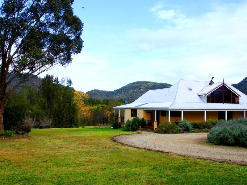 738 Wollombi Road, Broke NSW 2330
