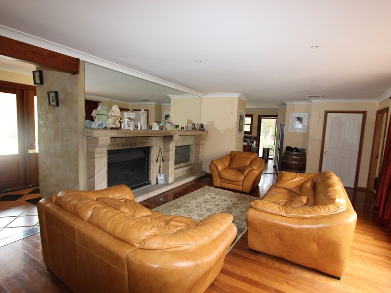 738 Wollombi Road, Broke NSW 2330