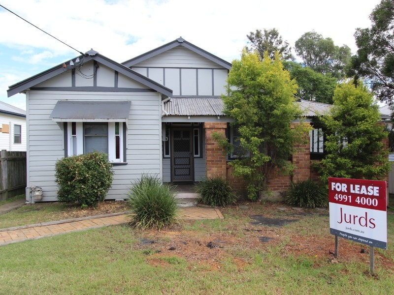 67 Desmond Street, Cessnock NSW 2325