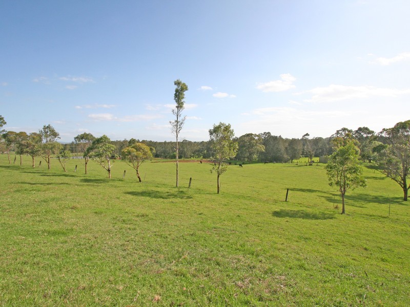 642 Wollombi Road, Bishops Bridge NSW 2326