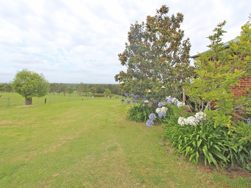 642 Wollombi Road, Bishops Bridge NSW 2326