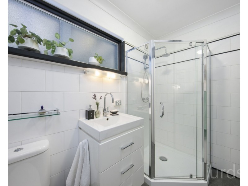 27 Richardson Road, Lovedale NSW 2325