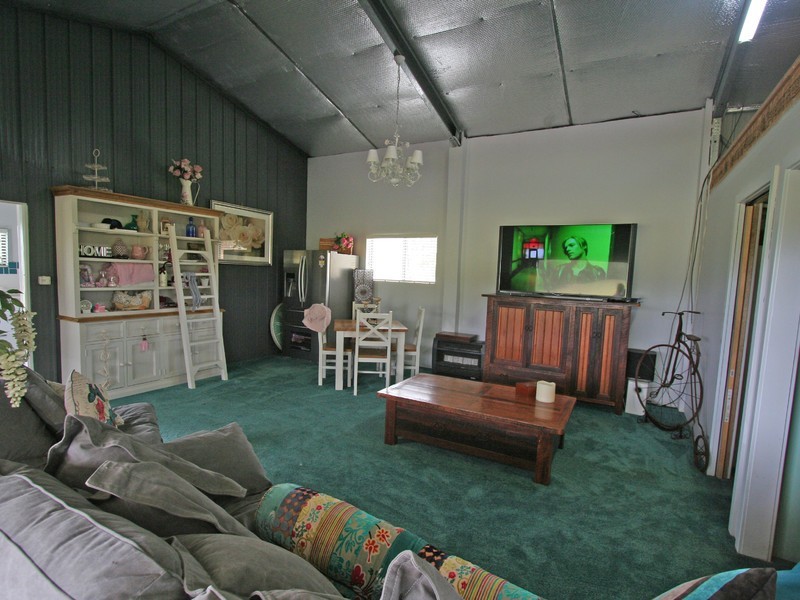 87 Camp Road, Lovedale NSW 2325