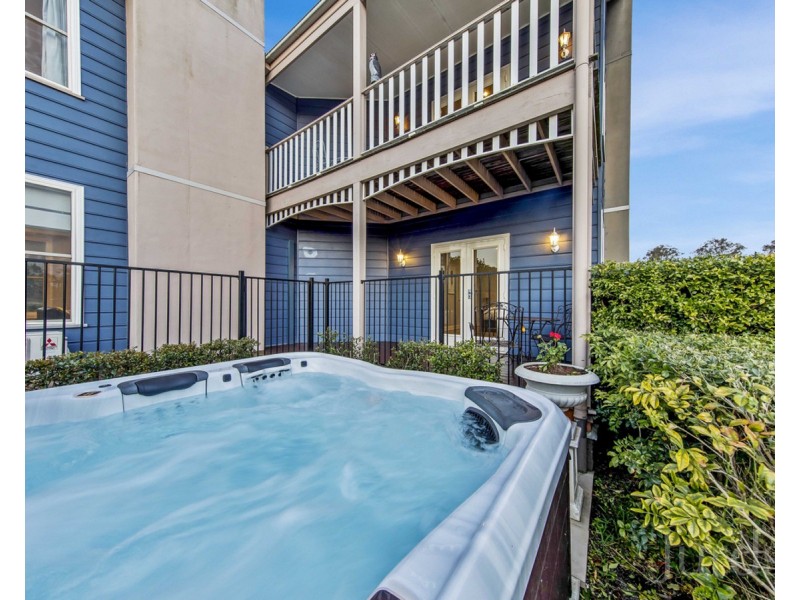 77 Wilderness Road, Lovedale NSW 2325