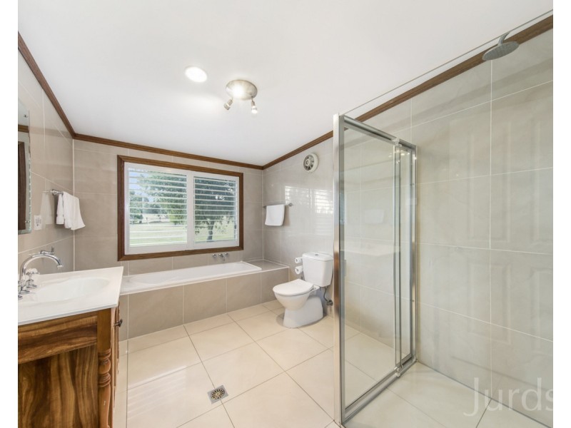 77 Wilderness Road, Lovedale NSW 2325