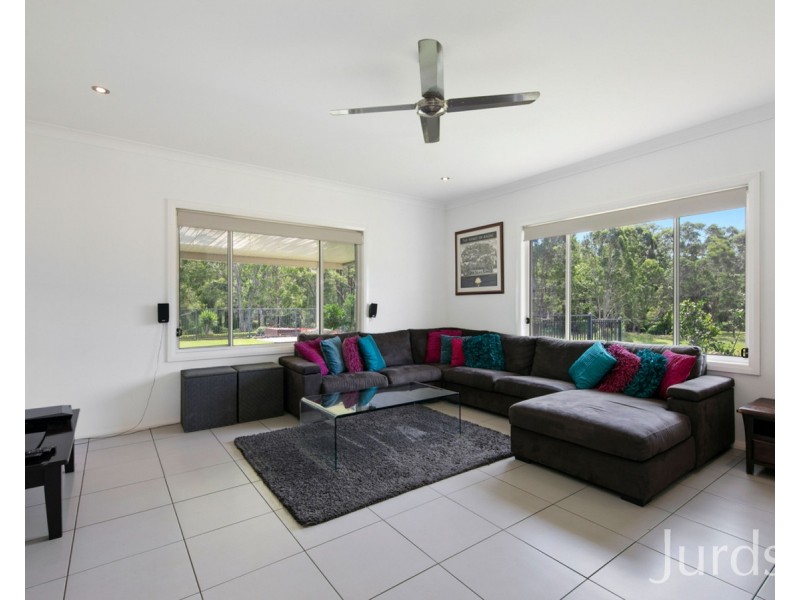 9 Merewether Close, North Rothbury NSW 2335