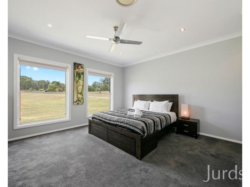 9 Merewether Close, North Rothbury NSW 2335