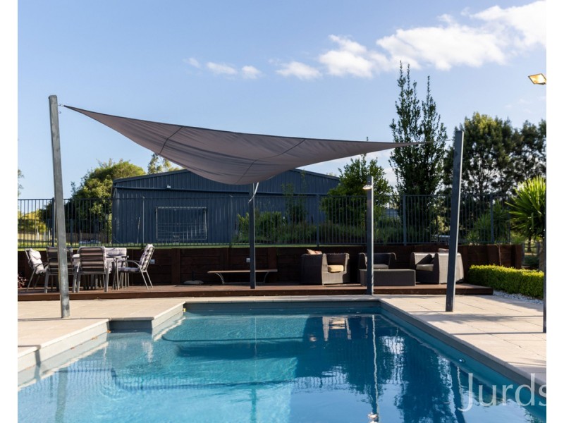 9 Merewether Close, North Rothbury NSW 2335