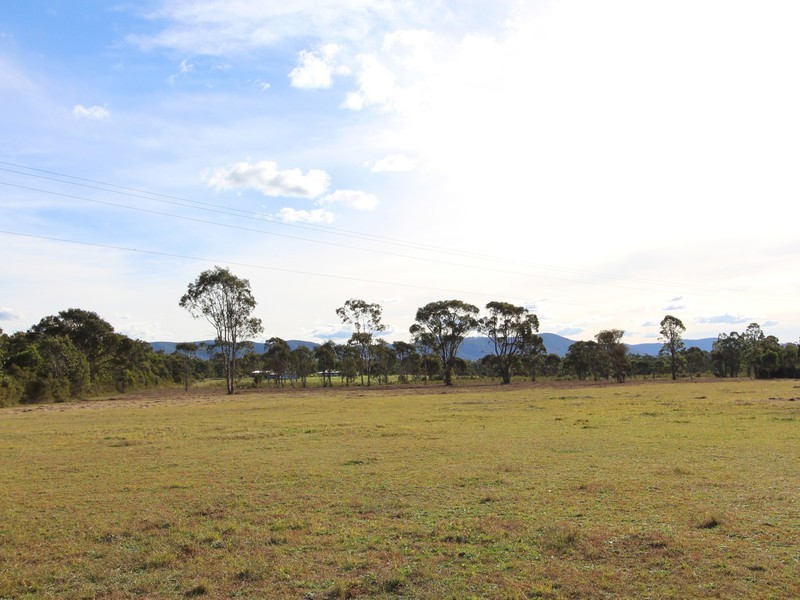 2 / 200/ Quorrobolong Road, Quorrobolong NSW 2325