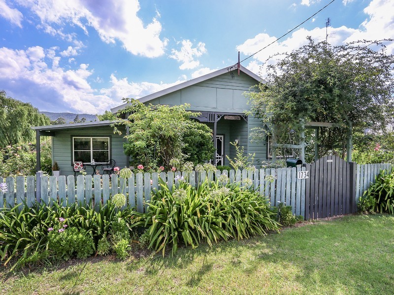 1734 Mount View Rd, Millfield NSW 2325