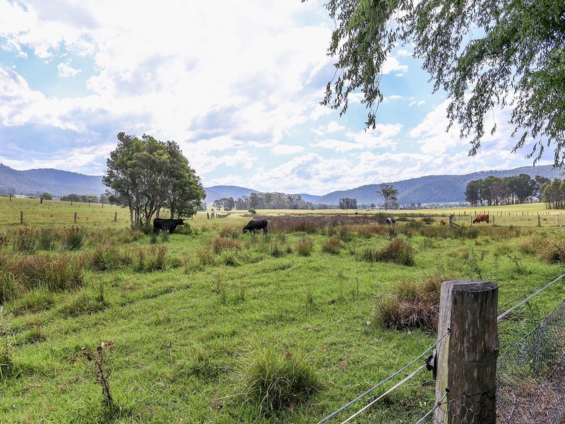 1734 Mount View Rd, Millfield NSW 2325